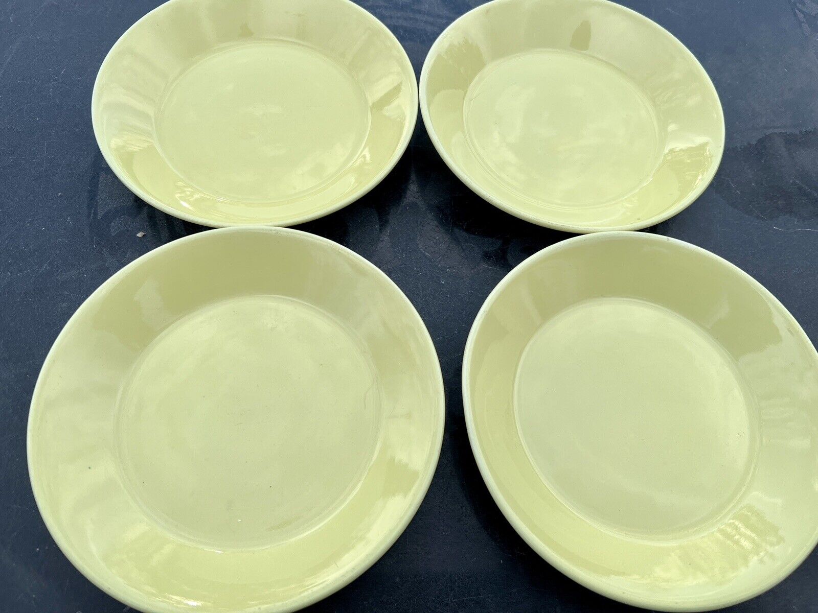 Read more about the article Arabia Pottery Teema Kaj Frank 5 5/8″ Bread Butter Plates Set of 4 Yellow