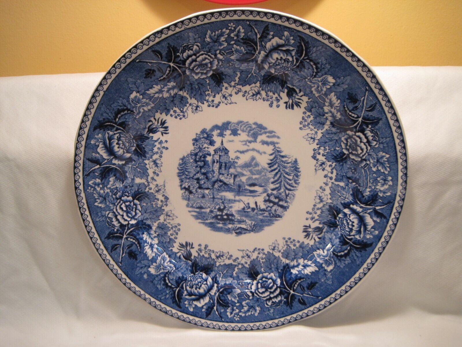 Read more about the article Vintage Arabia of Finland 13″ Chop Plate Platter Landscape Blue