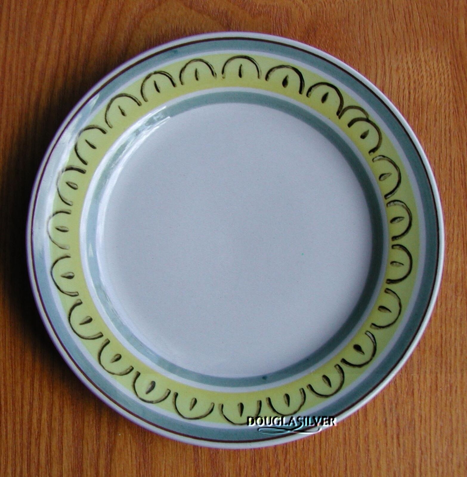 Read more about the article ARABIA FINLAND CROWN BAND CHINA  5 7/8″ BREAD and BUTTER PLATE (S)