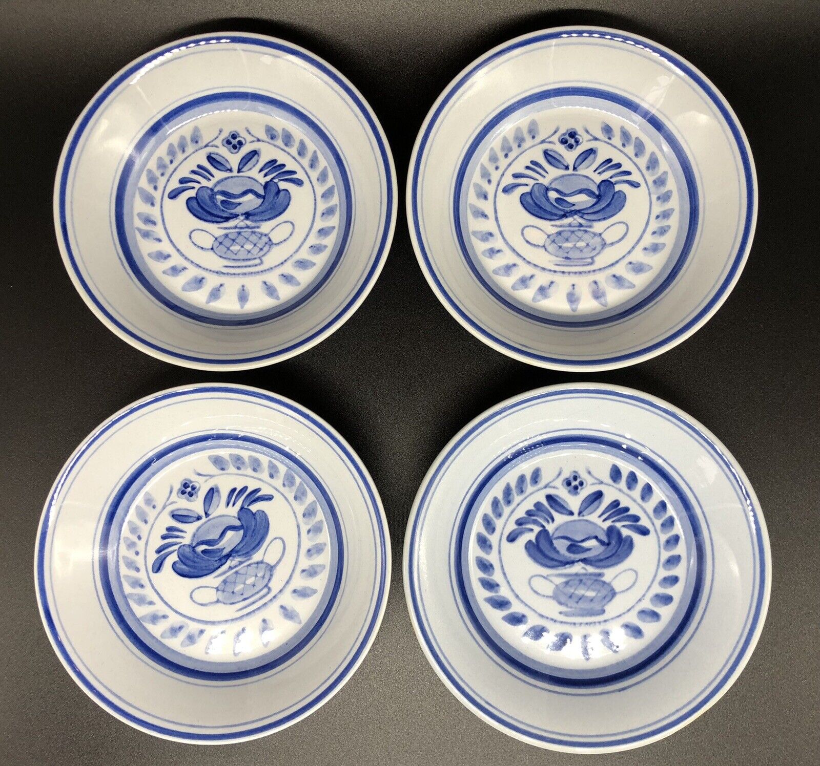 Read more about the article Arabia Finland Blue Rose 5” Berry Dessert Bowls Set of 4