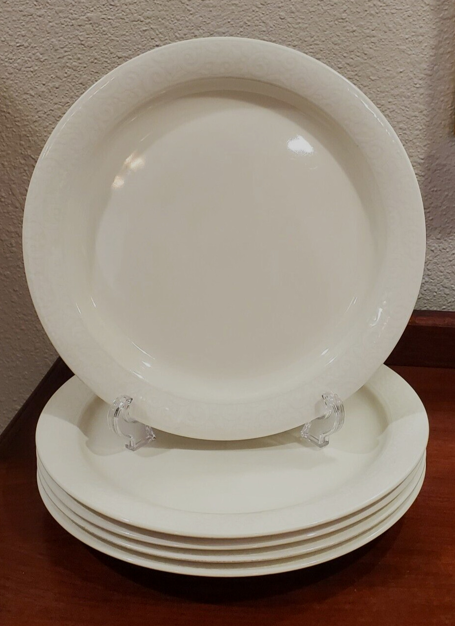 Read more about the article Lot of 5 Arabia Finland Arctica TROIKKA Dinner Plates 10.25″ WHITE Embossed