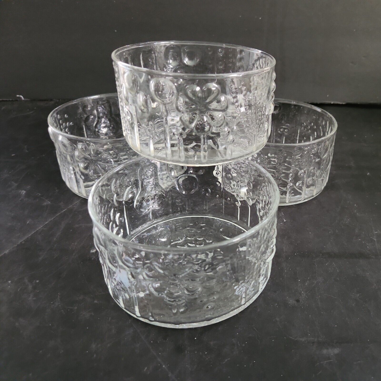 Read more about the article SET 4 VINTAGE 1960’S OIVA TOIKKA FLORA PATTERN 4.25″ BOWLS IITTALA ARABIA LQQK