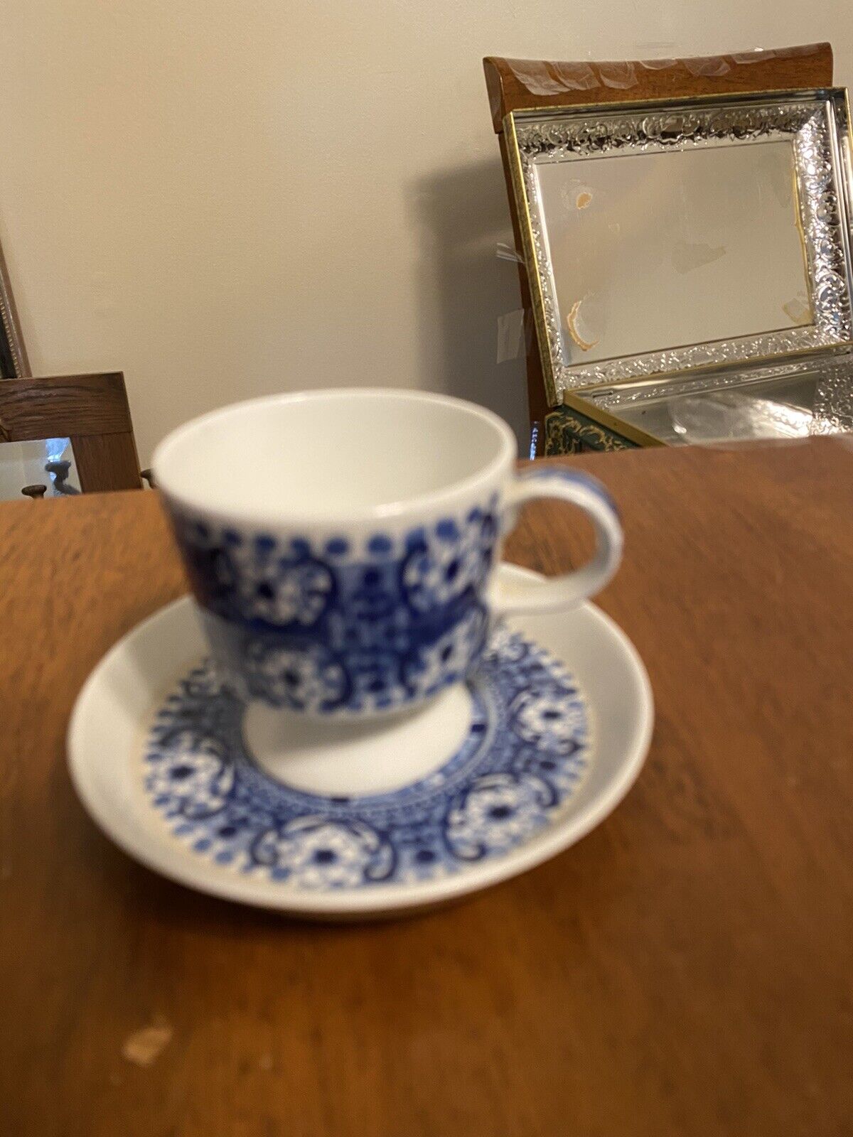 Read more about the article Vintage ARABIA Finland Demitasse Ali Blue And White Kij Franck Teacup And Saucer
