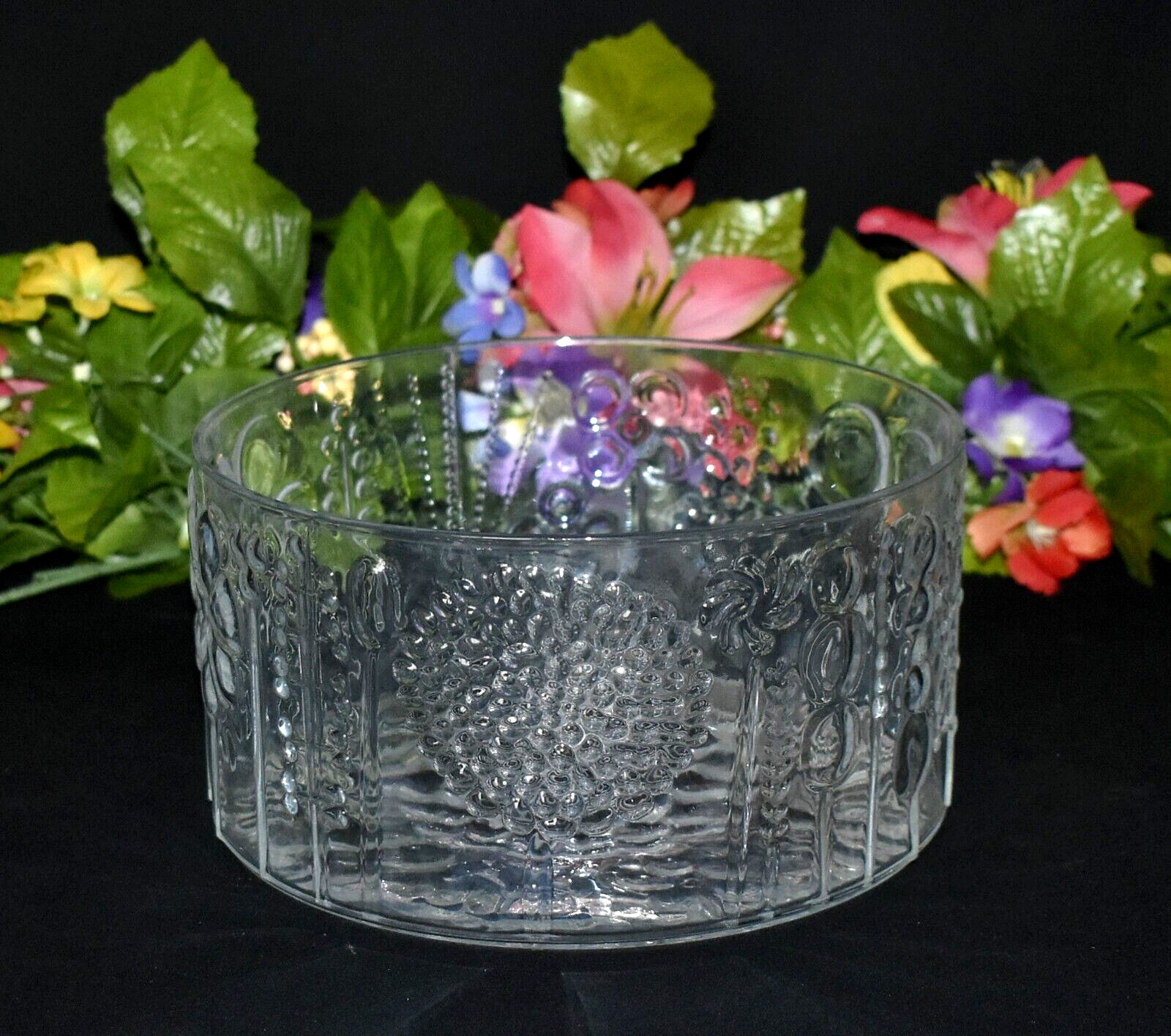 Read more about the article Iittala MCM Arabia Finland Ovia Toikka Flora Botanical 7.5″ Glass Bowl