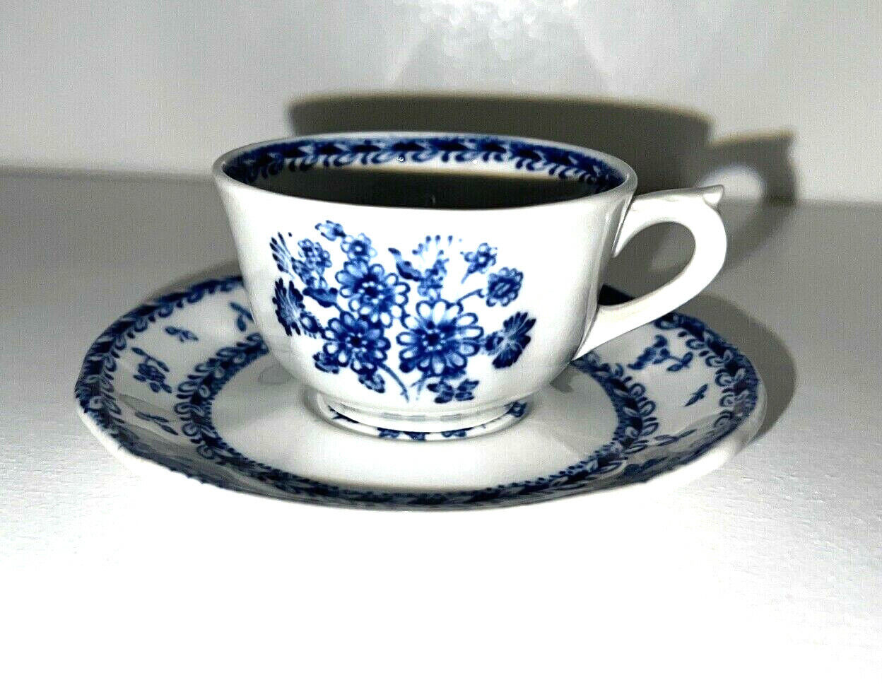 Read more about the article Vintage Arabia Finland Blue Finn Flowers Demitasse Espresso Cup and Saucer