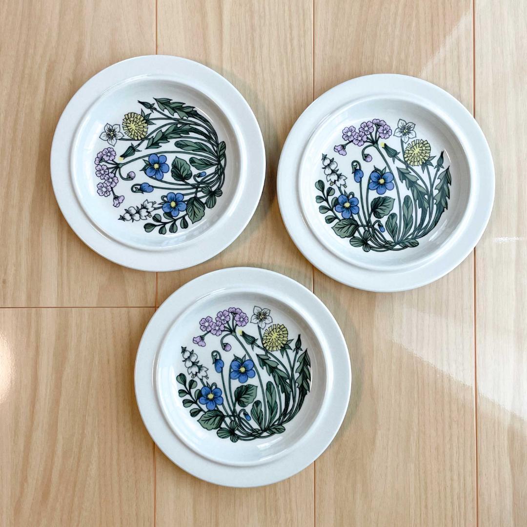 Read more about the article Arabia Flora Plate set of 3 20cm Arabia Flora