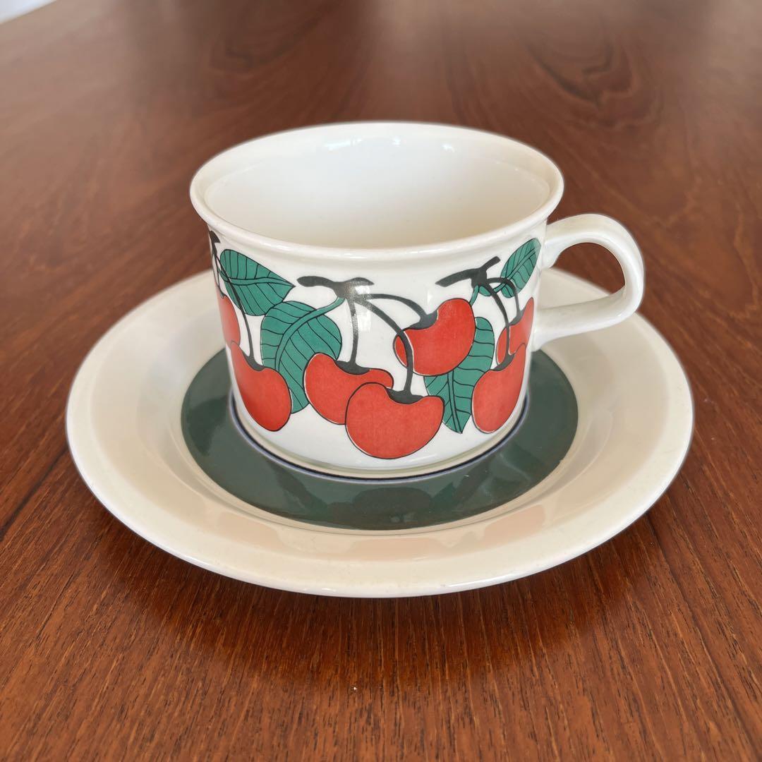 Read more about the article Arabia Kirsikka Cup Cherry Saucer Rarity Nordic Vintage