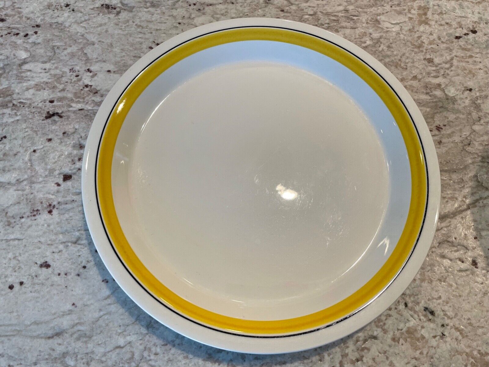 Read more about the article Arabia Finland Faenza serving plate  round platter
