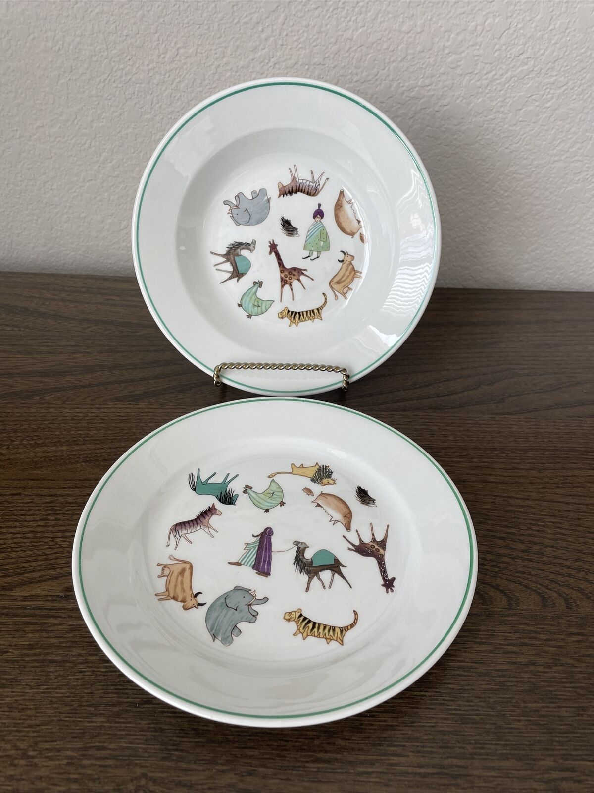 Read more about the article VTG Arabia Finland Noah’s Animal Parade Child’s Set of 2 pc Dishes Plate and Bowl