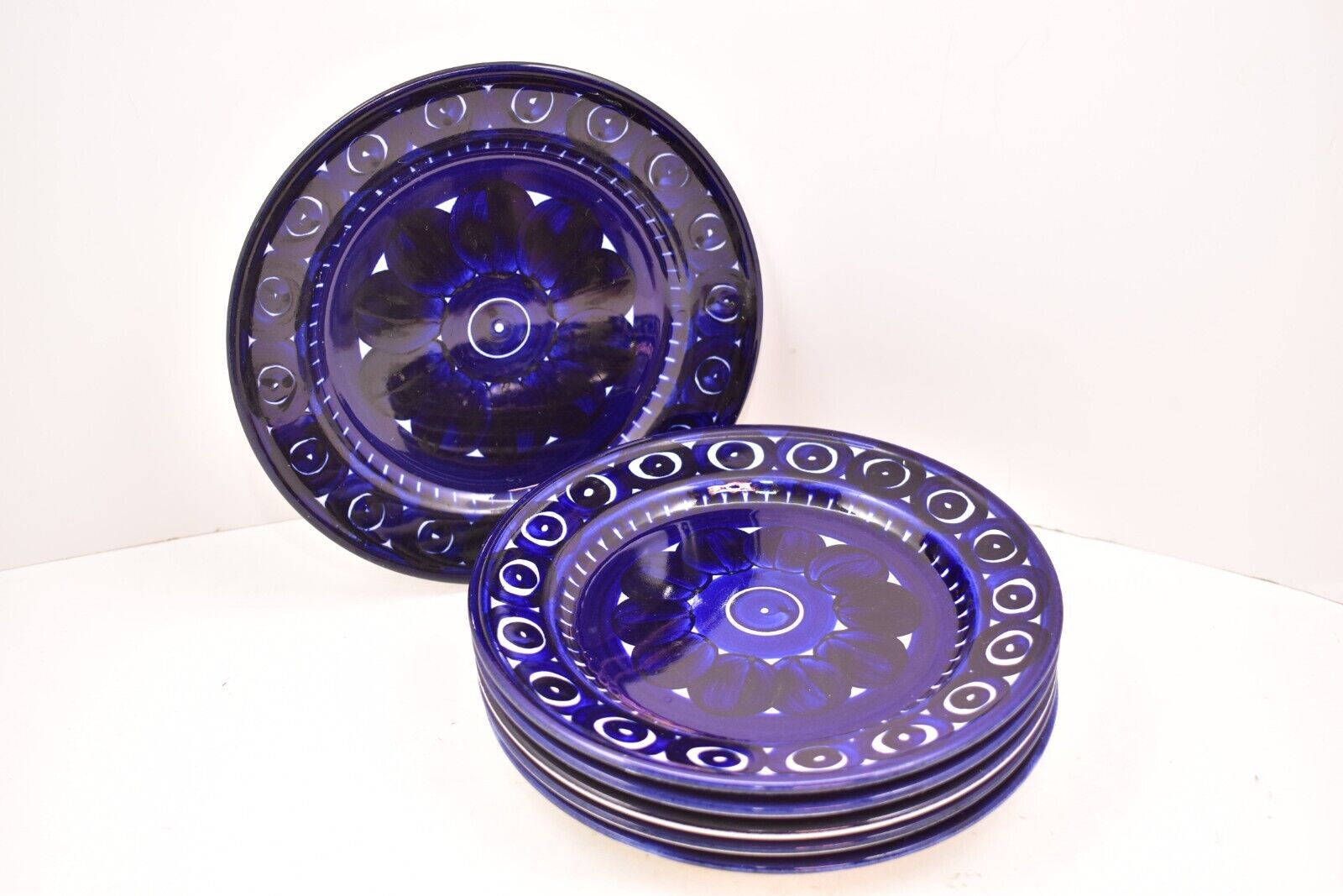 Read more about the article SET of 6 Arabia Finland Valencia Blue Canape Bread Plates 6-7/8″ Ulla Procope