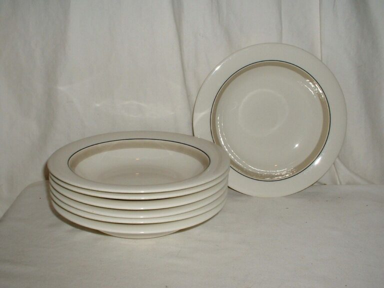 Read more about the article Lot of 7 Arabia of Finland Seita Arctica 8 1/4″ Rimmed Soup Bowls
