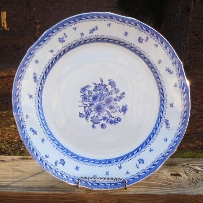 Read more about the article ARABIA Finland Blue White FINN FLOWER Vintage Large Round CHOP PLATE PLATTER NR