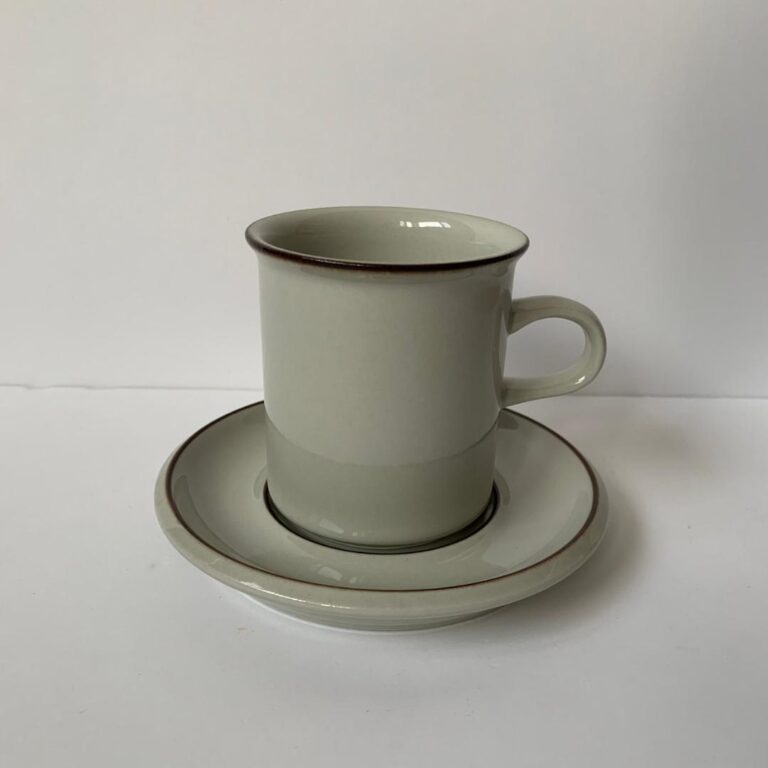 Read more about the article Arabia Fennica Fenica Cup Saucer