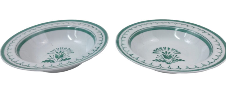 Read more about the article Vintage Arabia Green Thistle 5.75” Cereal Bowls 2