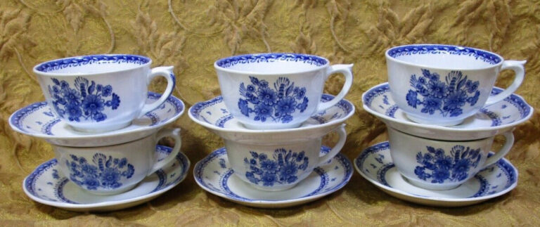 Read more about the article ARABIA of Finland FINN FLOWER Blue 6 cups and 6 saucers blue