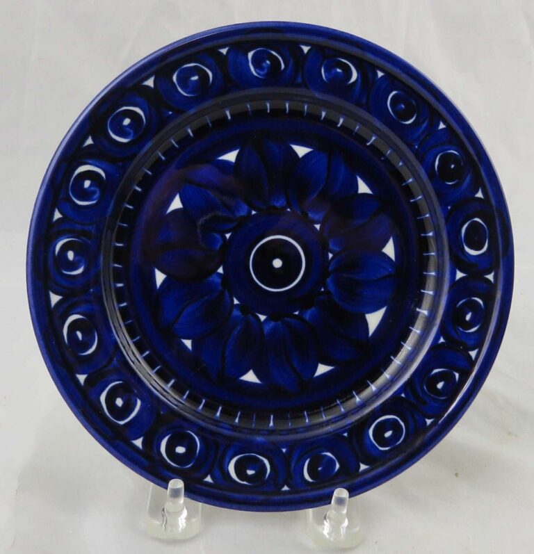 Read more about the article Arabia Finland Valencia Blue Bread Plate 6-7/8″ Ulla Procope Multiple Available