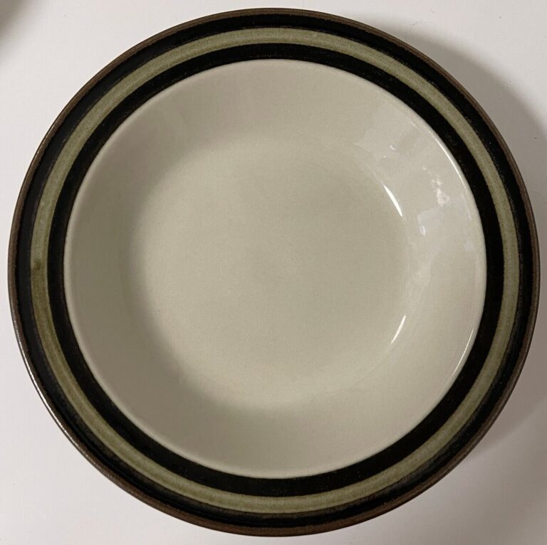 Read more about the article Arabia Karelia Soup Plate Finland Porcelain