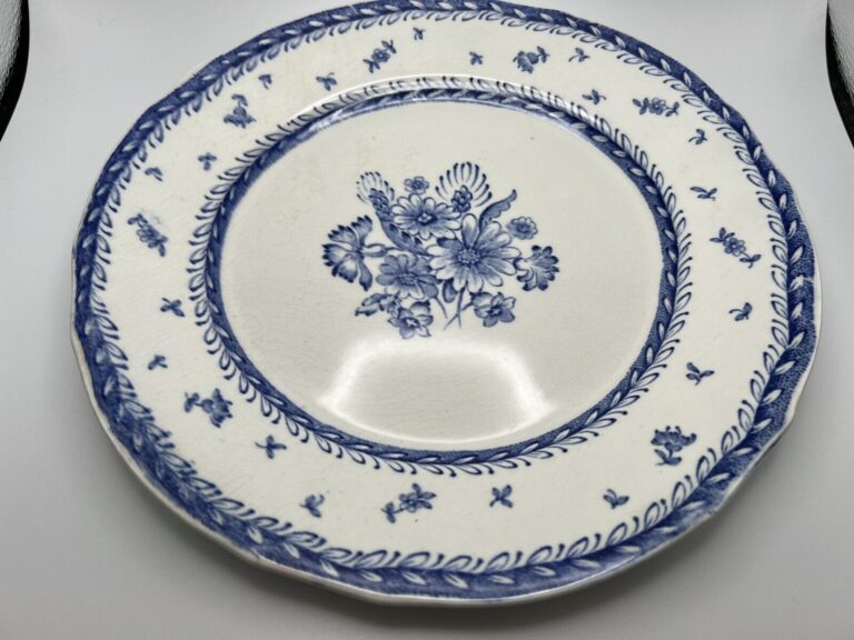 Read more about the article Arabia Dinner Plate Finn Flower Blue Transfer 10 1/4” Across Finland