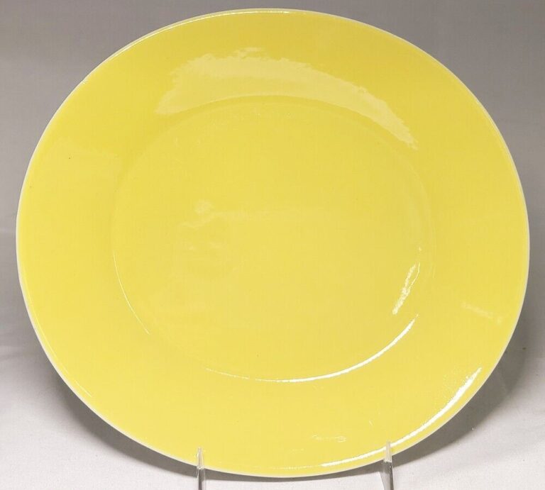 Read more about the article TEEMA YELLOW by Arabia Oval Serving Platter 9″ NEW NEVER USED made Finland