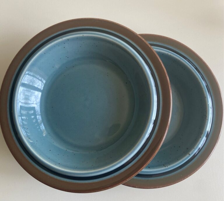 Read more about the article Arabia Finland  Meri Blue  Vintage  Two Soup Bowls  very good condition