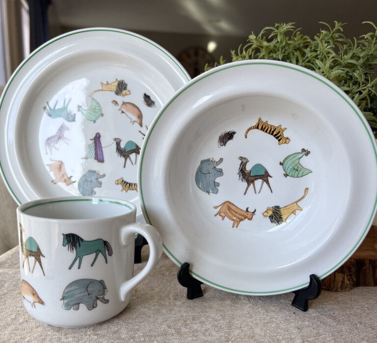 Read more about the article Vintage Arabia Made in Finland Animals on Parade 3 pc Set Children’s Dinnerware