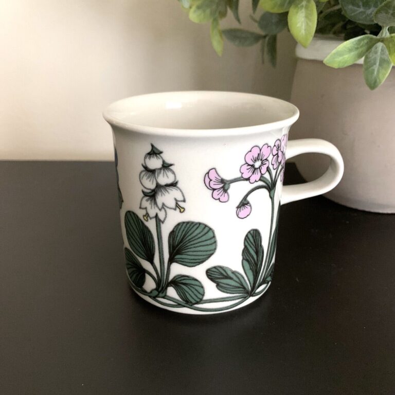 Read more about the article Arabia of Finland FLORA 8 oz Coffee Mug Tea Cup Esteri Tomula Stoneware Flowers