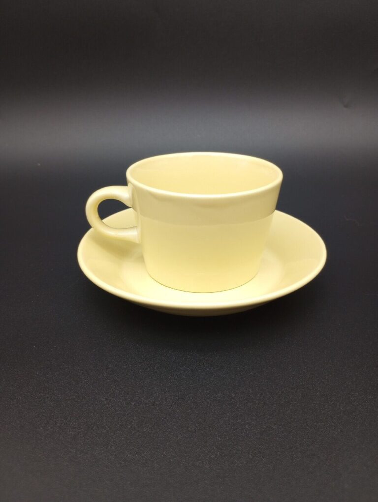 Read more about the article Arabia of Finland Teema Design Kaj Franck Yellow Cup and Saucer Set