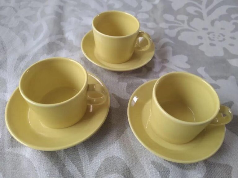 Read more about the article Arabia Teema Old Yellow Coffee Cup Saucer Cup Set