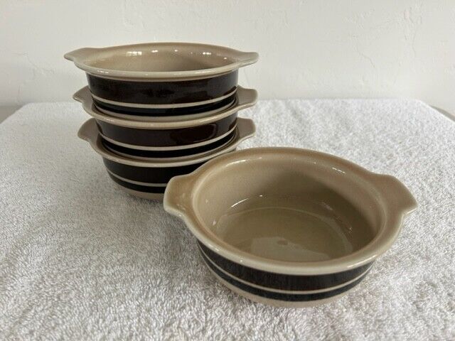 Read more about the article Arabia Finland Ruija Troubadour Lugged Cereal Bowl Set 4