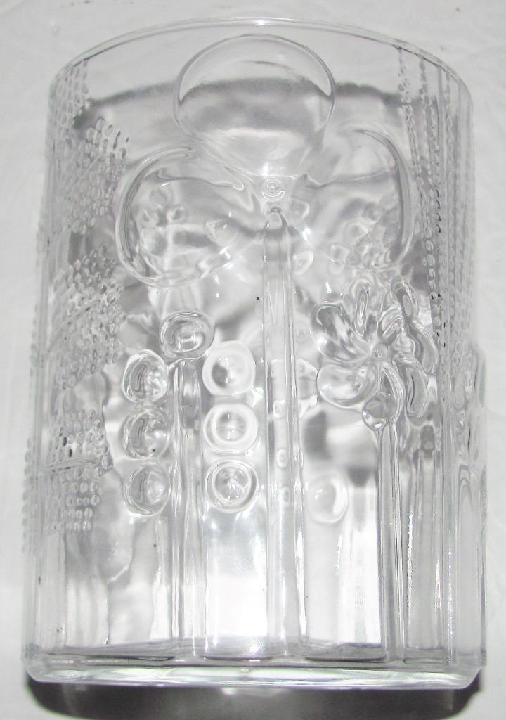 Read more about the article Arabia Finland Flora 6″ Vase Finn Crystal Iittala