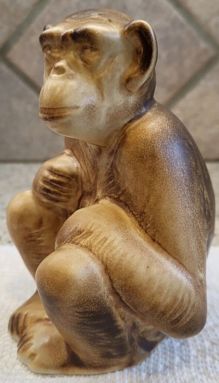 Read more about the article ARABIA Finland Ape Figurine Porcelain Monkey LEA VON MICKWICKZ 1884-1978 Design