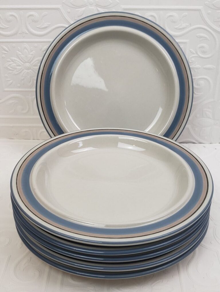 Read more about the article Arabia of Finland Uhtua Stoneware Salad Plate 7 3/4″  Set Of 6