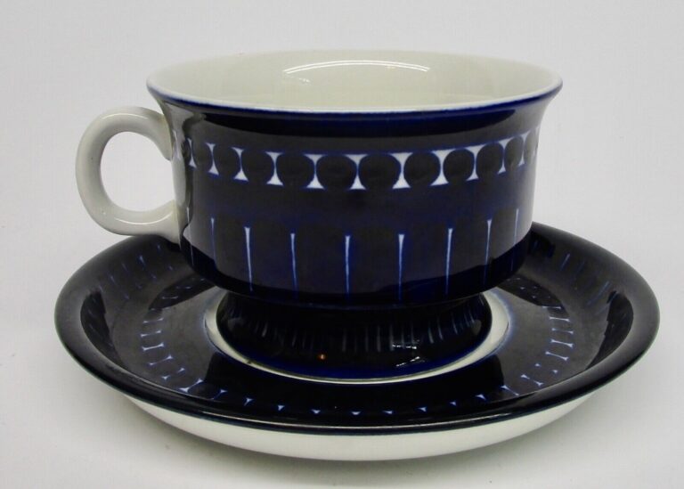 Read more about the article Arabia Finland footed cup and saucer Valencia blue white tea coffee vintage MCM