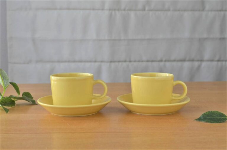 Read more about the article Arabia Teema Yellow Coffee Cup Saucer Cup Set No.21272