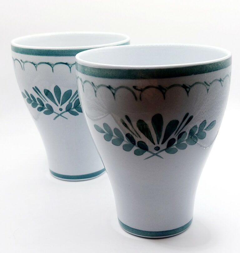 Read more about the article Green Thistle by Arabia of Finland~ 2- 4″ Tumblers~ Green Bands w/ Scroll Design