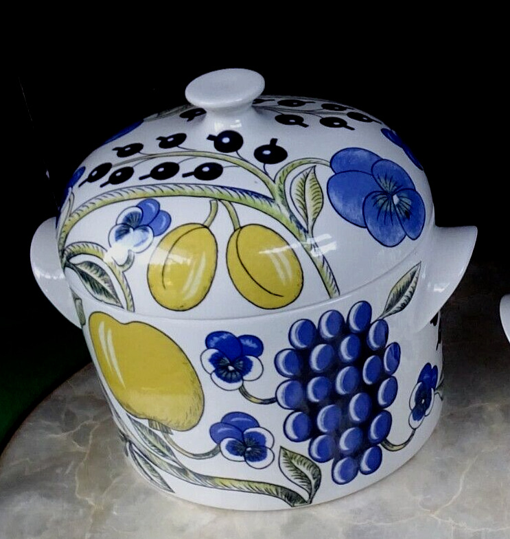 Read more about the article Paratiisi ARABIA of FINLAND Lidded BAKING ” LCASSEROLE DISH Blue-Yellow PRISTINE