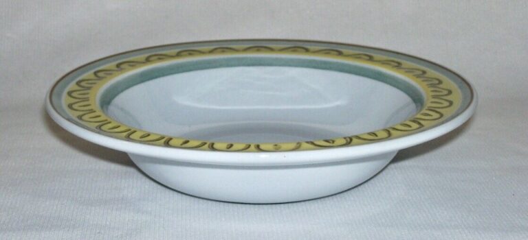 Read more about the article ARABIA ~ Early Porcelain 6.5″ RIMMED CEREAL BOWL (Crownband) 8 Oz. ~ Finland