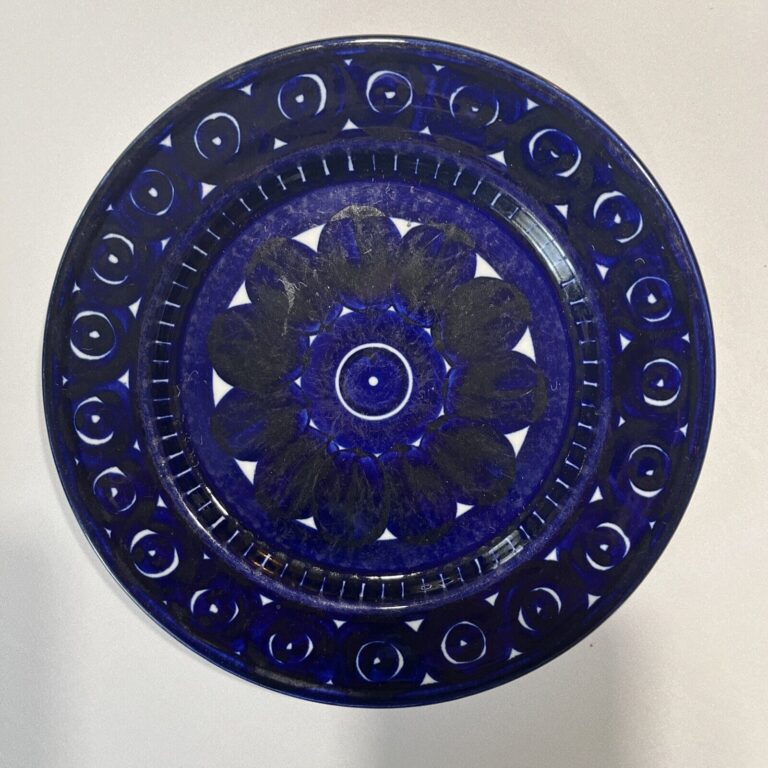 Read more about the article Arabia Finland VALENCIA Salad Plate 7.5” Discontinued in 2002 Handpainted