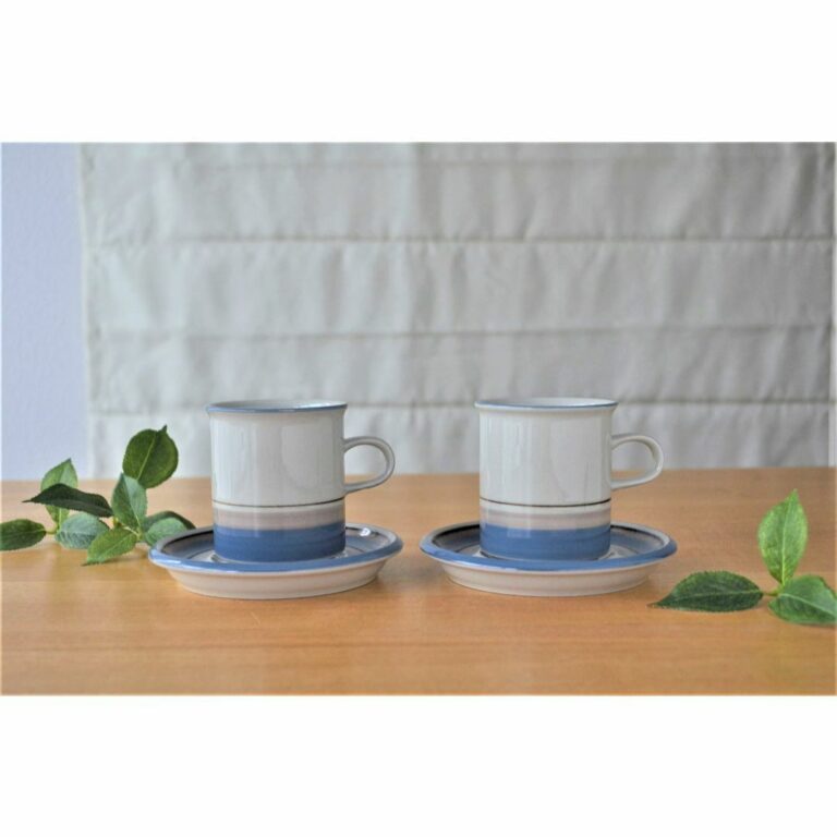 Read more about the article ARABIA #89 Uhtua Coffee Cup Saucers