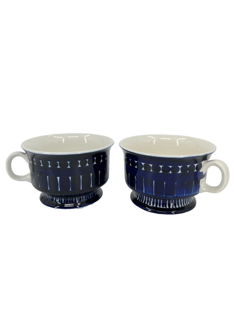 Read more about the article Vintage Arabia Finland Valencia Ulla Procope Blue Coffee Cup Set of 2 no Saucers