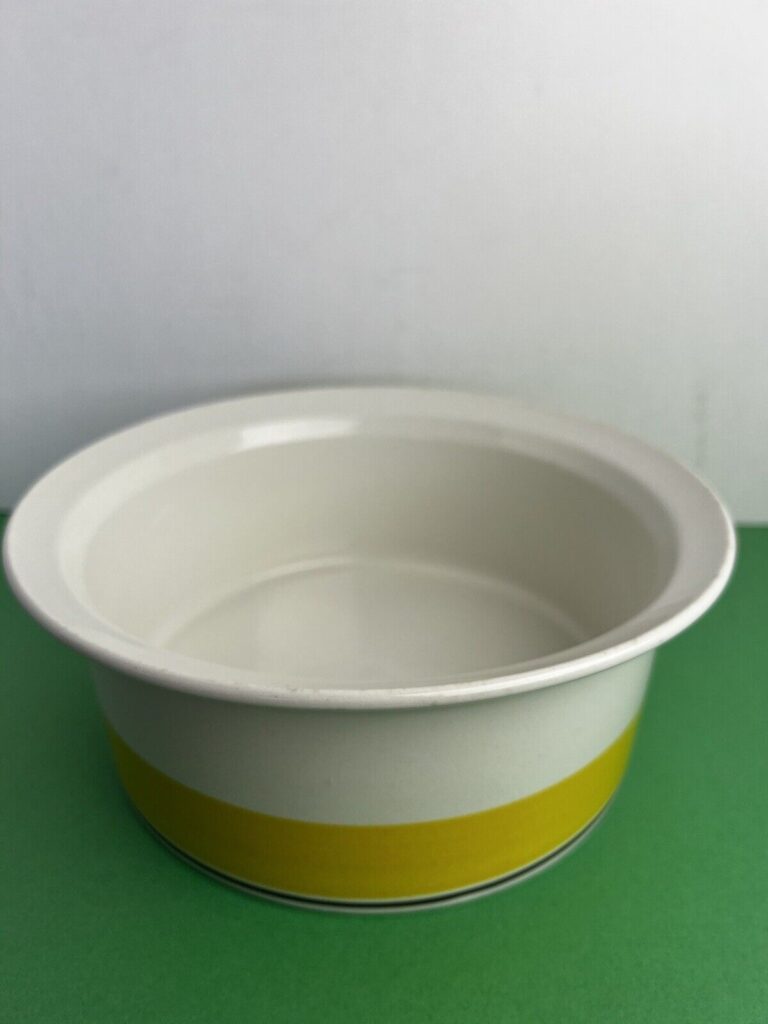 Read more about the article ARABIA Of Finland FAENZA YELLOW BOWL Mixing Serving Vegetable 8.75″ Round 3.5 H