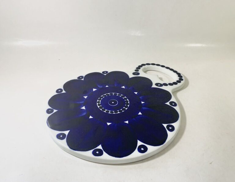 Read more about the article Arabia Valencia Ulla Procope Coaster Trivet Platter