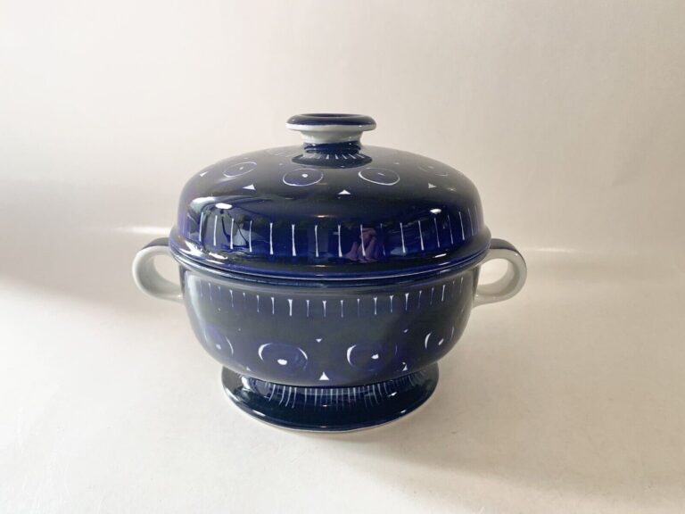 Read more about the article Arabia Valencia Ulla Procope Tureen Bowl with Lid