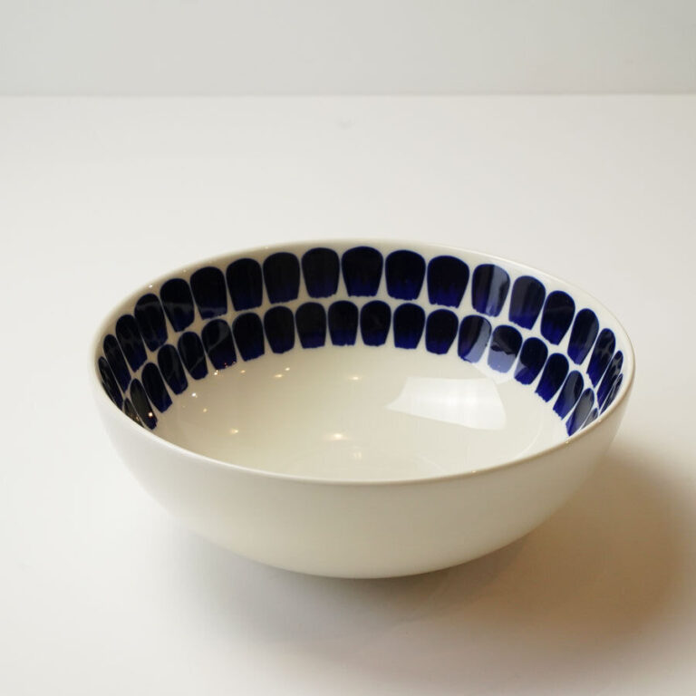 Read more about the article ARABIA 24h TUOKIO Blue Bowl 18cm Nordic Arabia tablewarefrom Japan