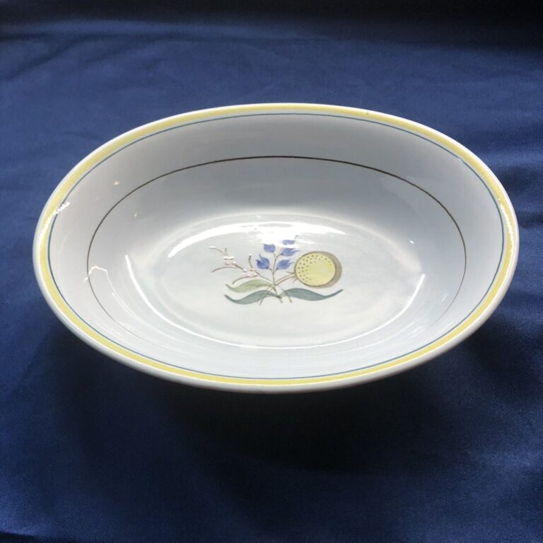 Read more about the article Arabia Windflower Finland Oval Pale Blue Vegetable Serving Bowl 9.25 x 7 x 2.25″