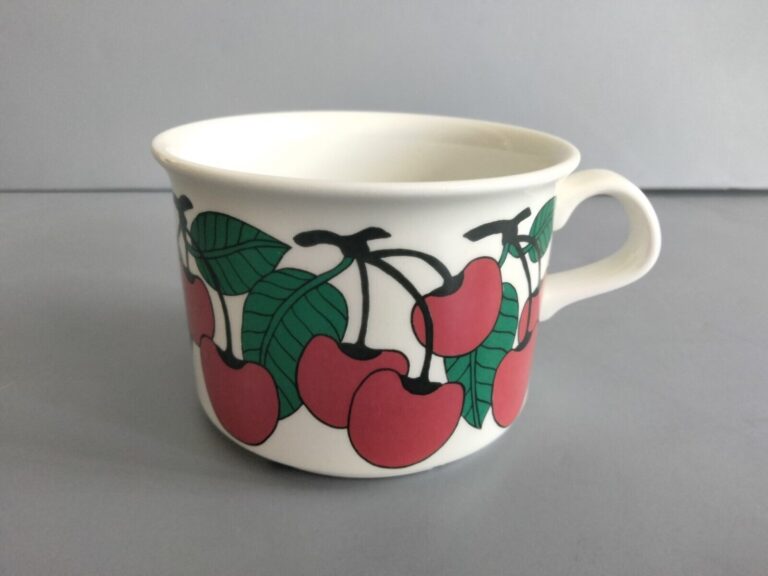 Read more about the article Arabia Finland Kirsikka Cherry Cherries Flat Cup No Saucer