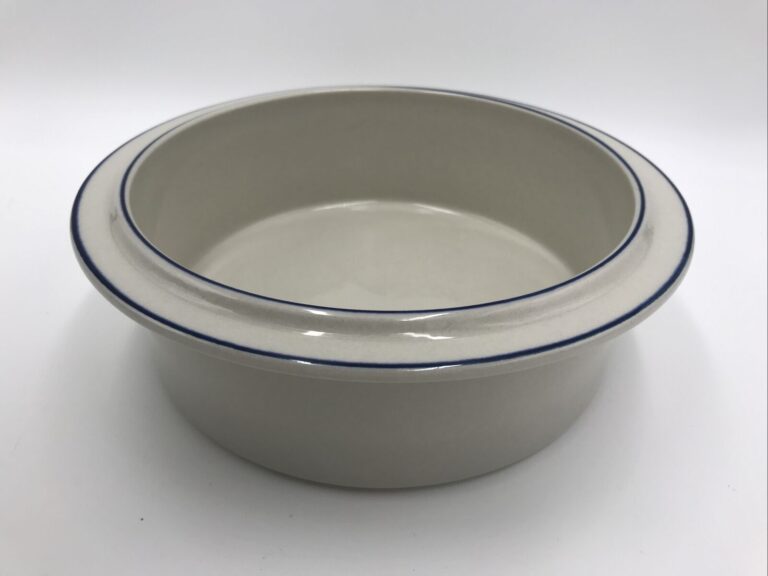 Read more about the article ARABIA Finland Pottery Saimaa Blue Stripes Round Serving Salad Bowl Dish 9”Dia.