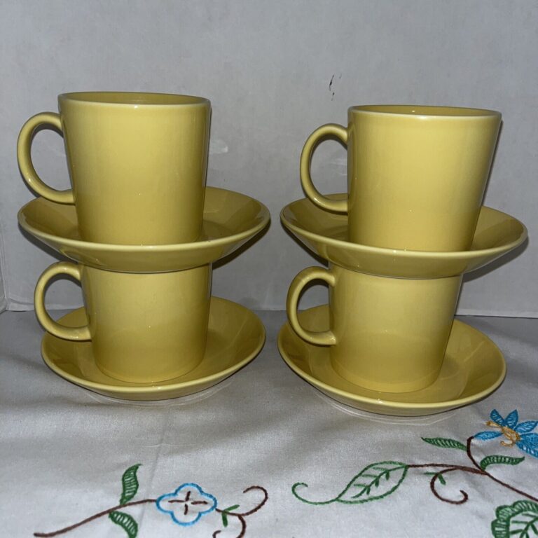 Read more about the article iitallia Kaj Franck Arabia Finland TEEMA Yellow 13.5 oz Cups and Saucers Lot of 4