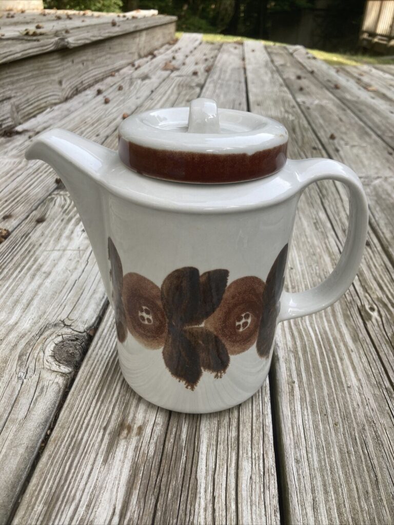 Read more about the article Arabia Finland ROSMARIN Brown Anemone Coffee Pot Procope Mid Century Modern MCM