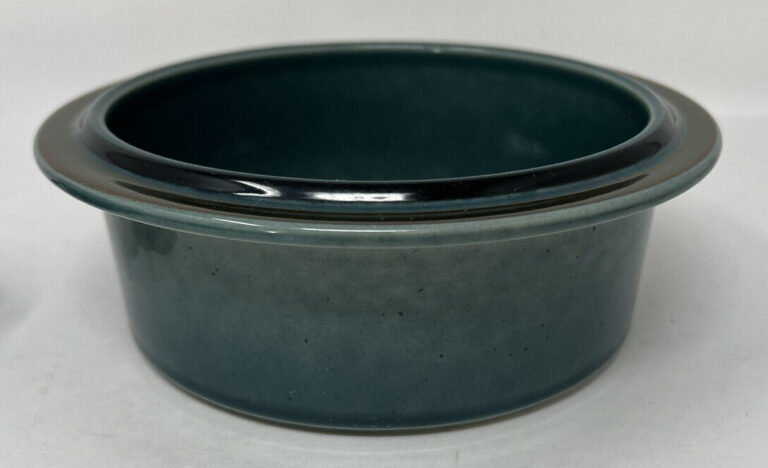 Read more about the article ARABIA OF FINLAND Meri Blue 7″ Serving Bowl